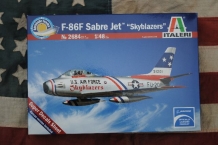 images/productimages/small/F-86F Sabre Jet Skyblazers 1;48 Italeri voor.jpg